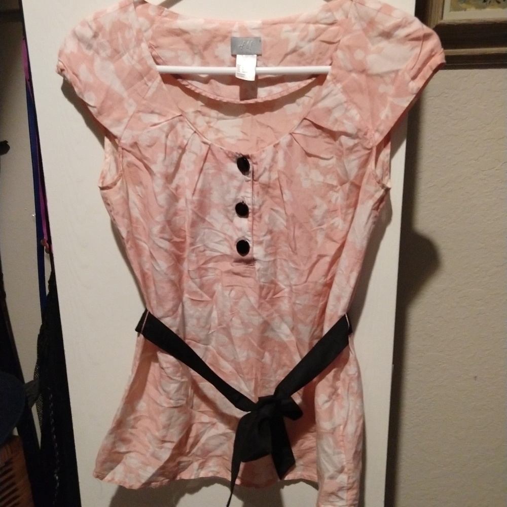 SOLD H&M pink floral blouse